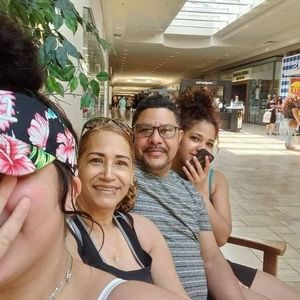 Meet your Posher, Manuel